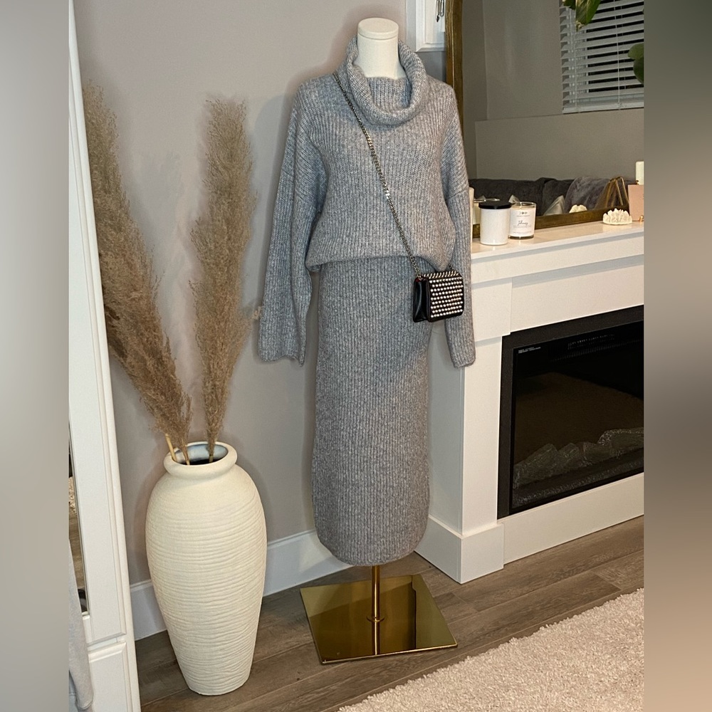 Gray set - Picture 3 of 8